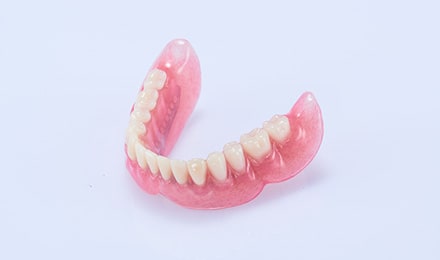 全口活動(dòng)假牙修復(fù)